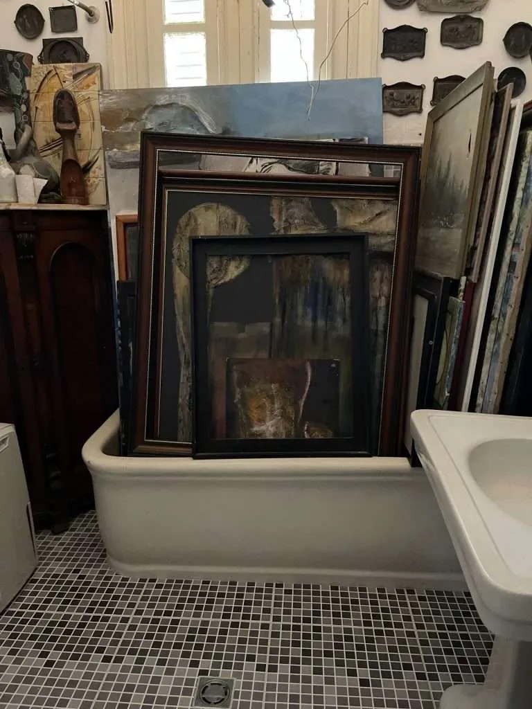Bathtub full of paintings in Cuba
