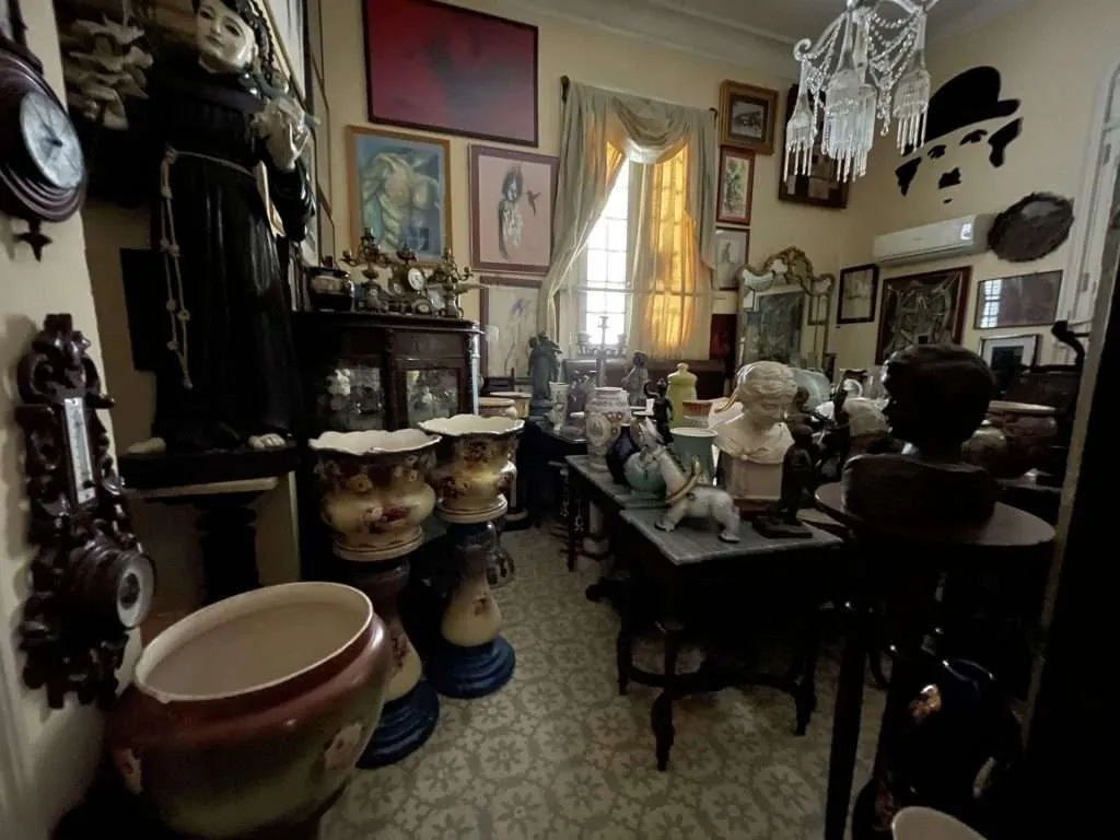 Cuban antiques in shop