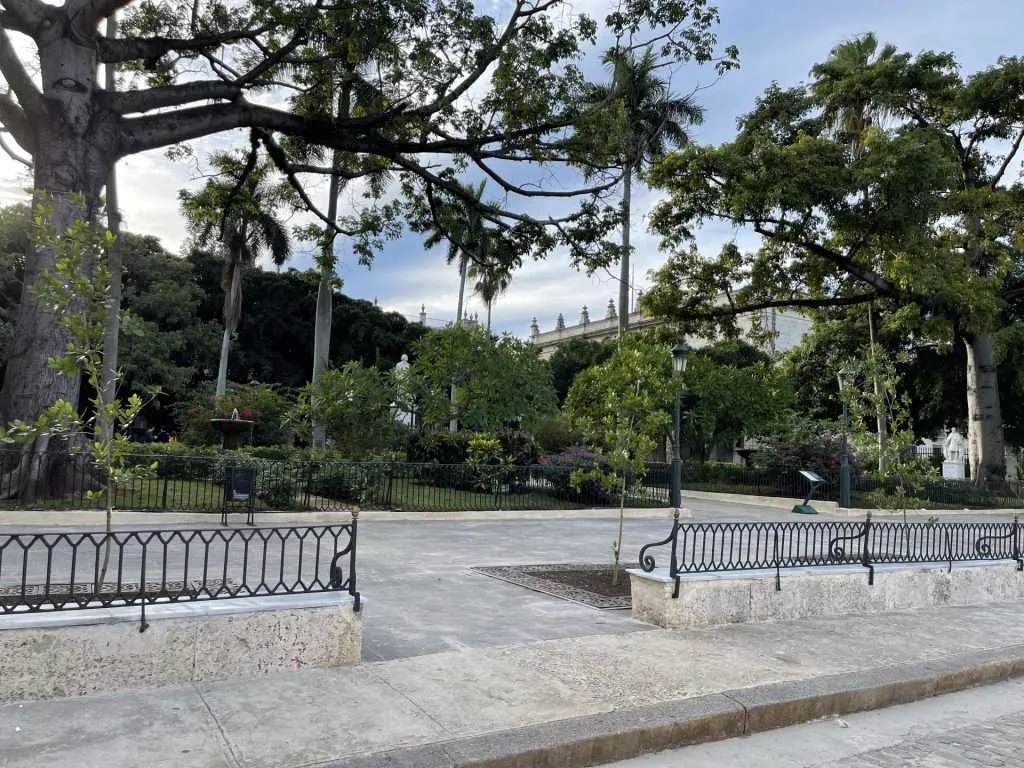 Plaza de Armas Havana Cuba