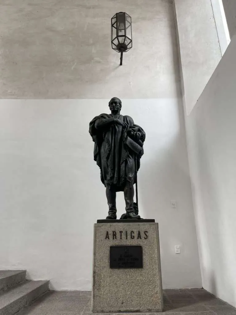Artigas statue in Museo Histórico Cabildo de Montevideo