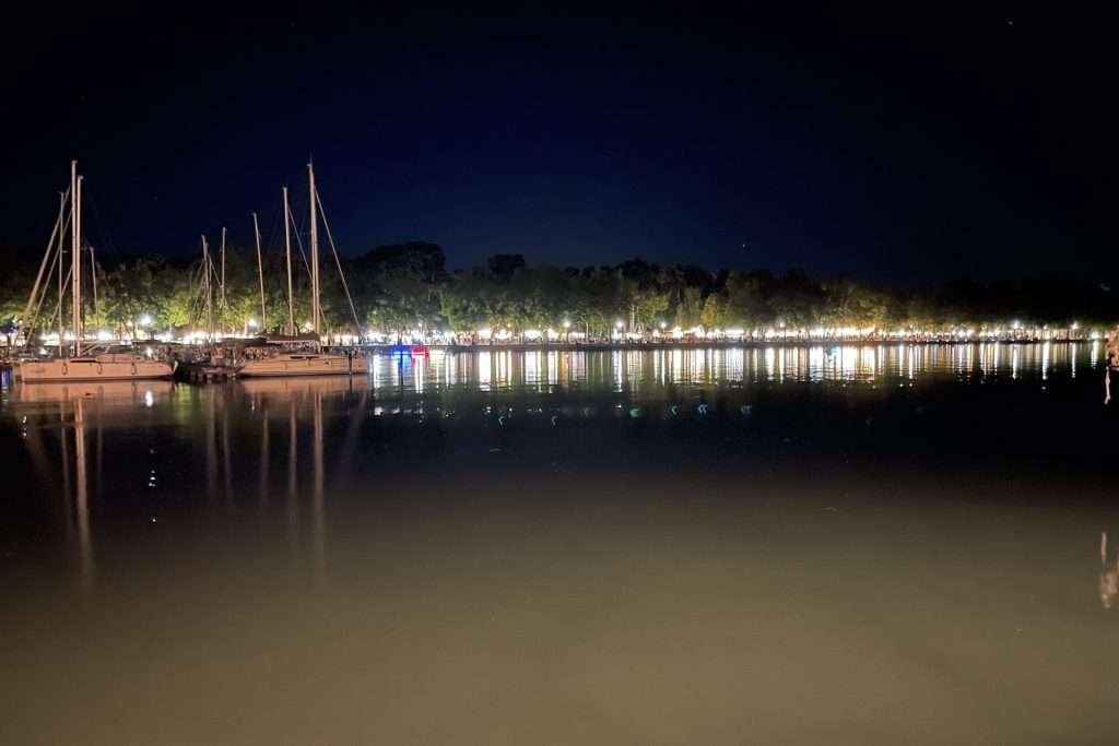 Balatonfüred Yacht Club at night