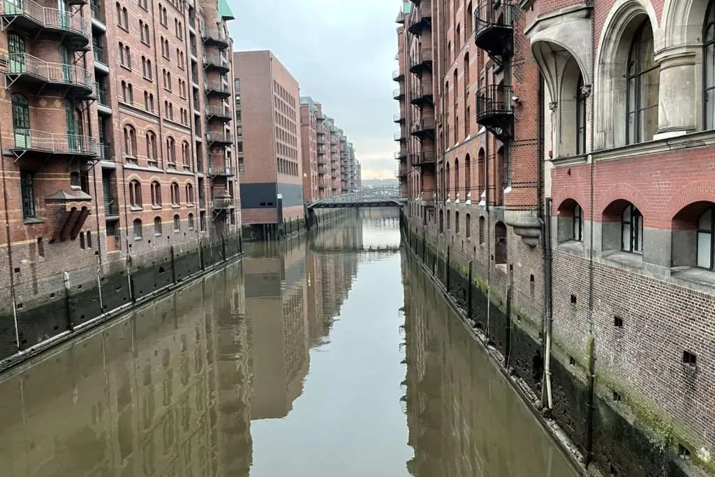 Canal in Speicherstadt Hamburg