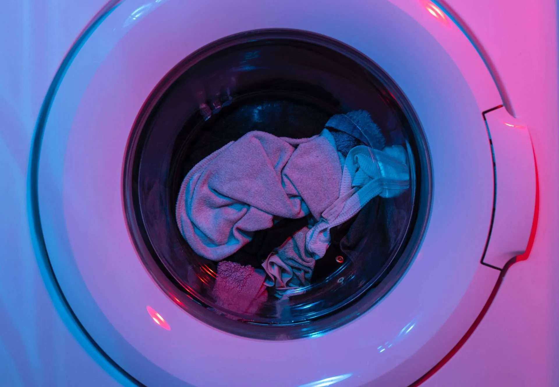 Where to find laundry services in Havana Cuba?