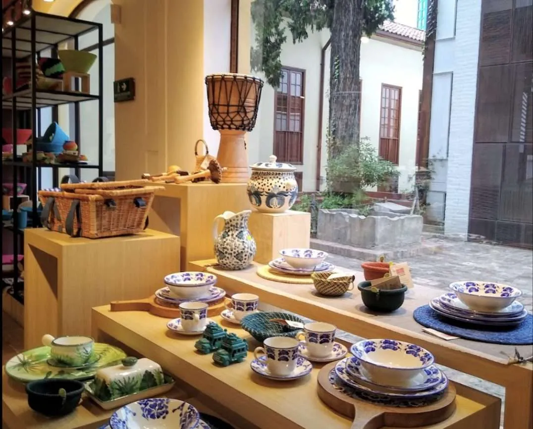 Bogota's Cultural Workshops: Learn and Create With Local Artisans