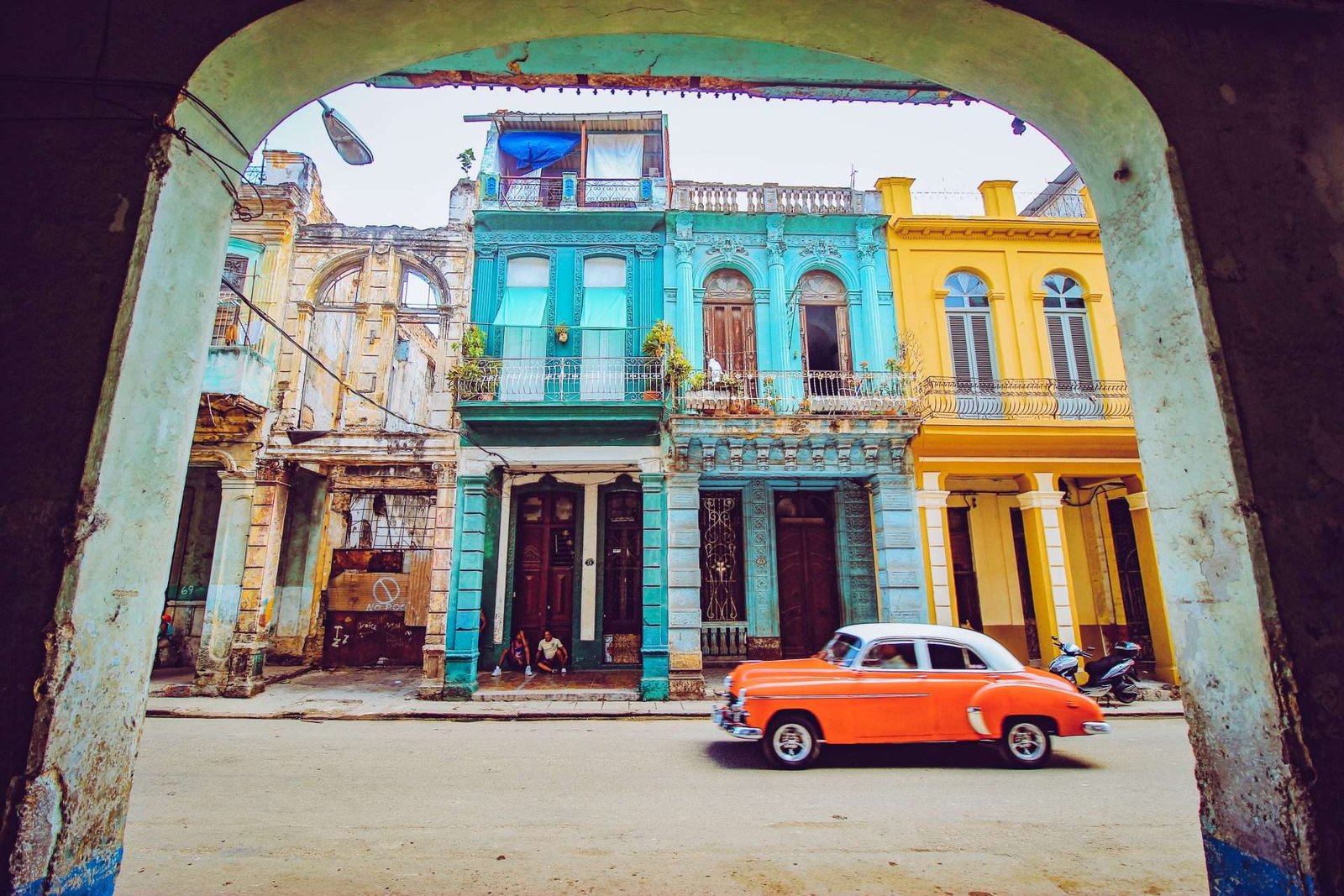 Essential items to pack when traveling to Cuba on holiday